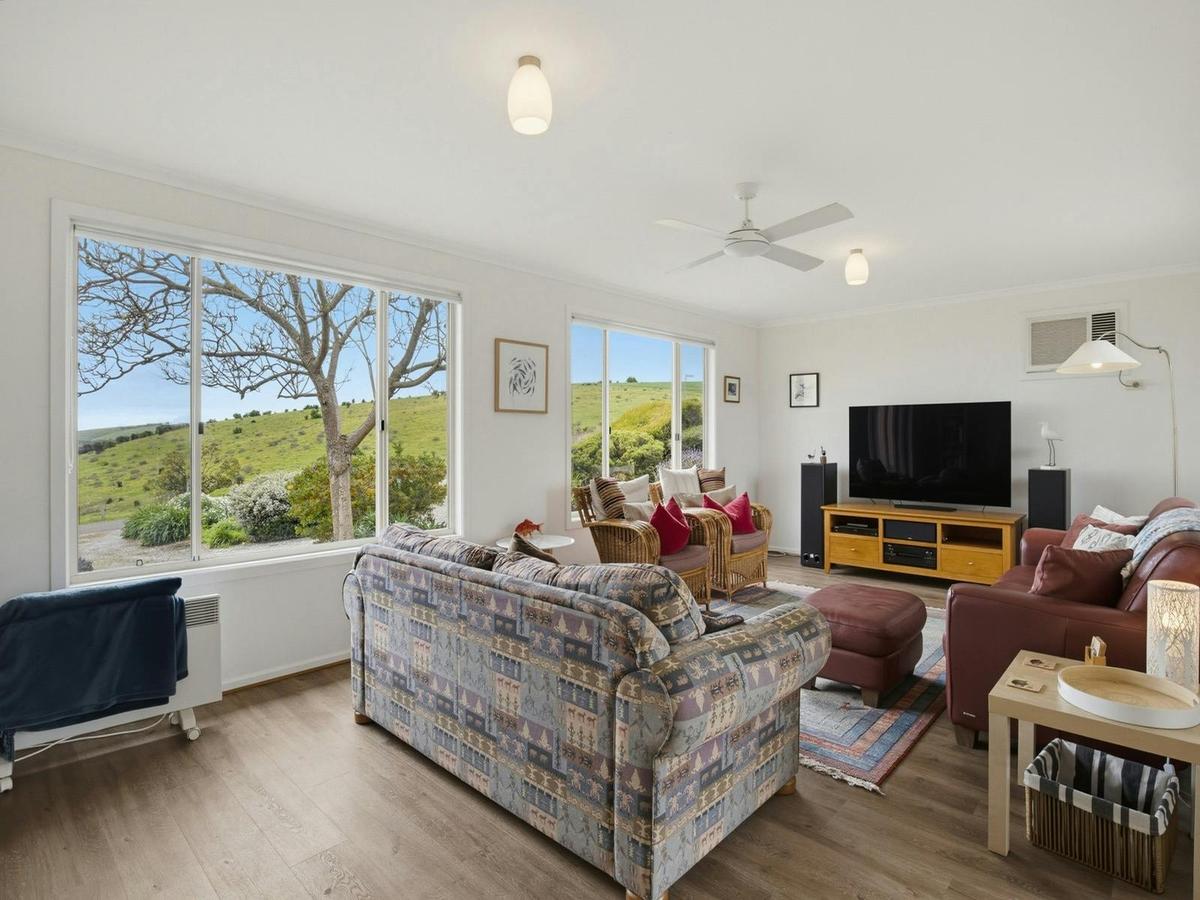 The Horizon on Willson | A Coastal Stay with Room to Breathe
