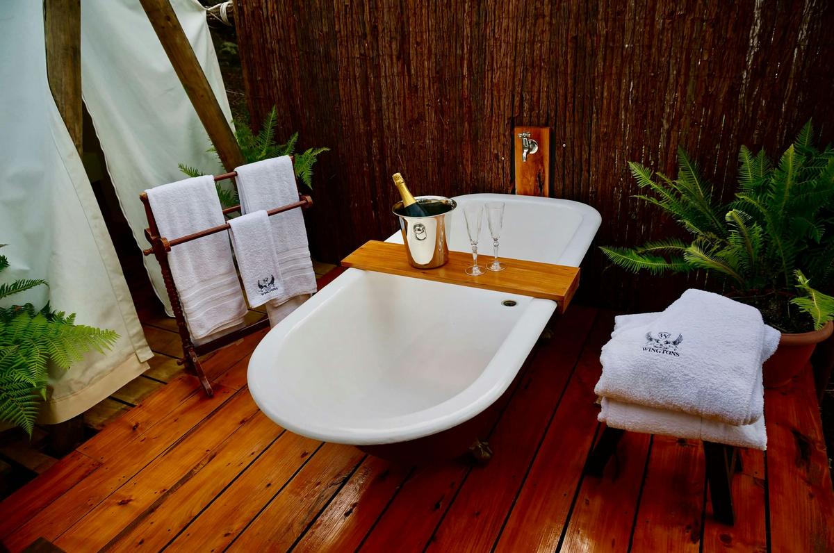 Outdoor Bathtub