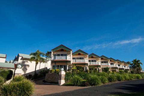 Tinaroo Lake Resort - Holiday Apartments