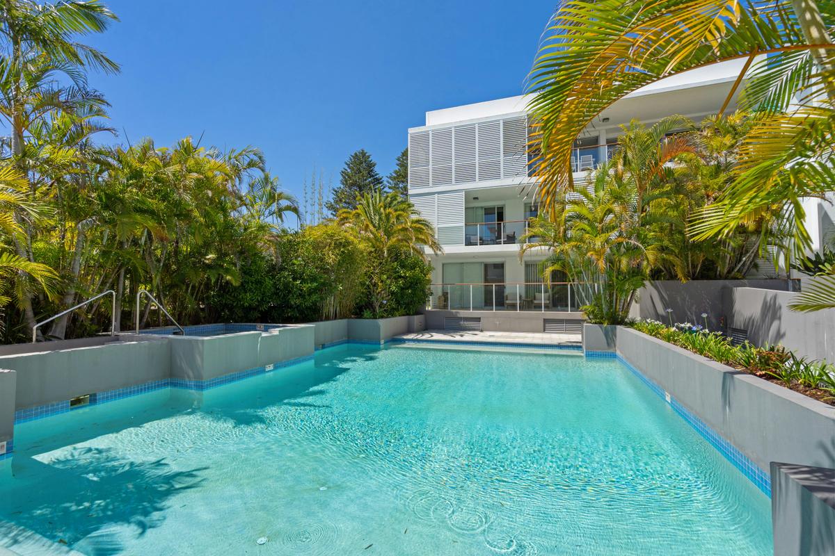 Pool in complex