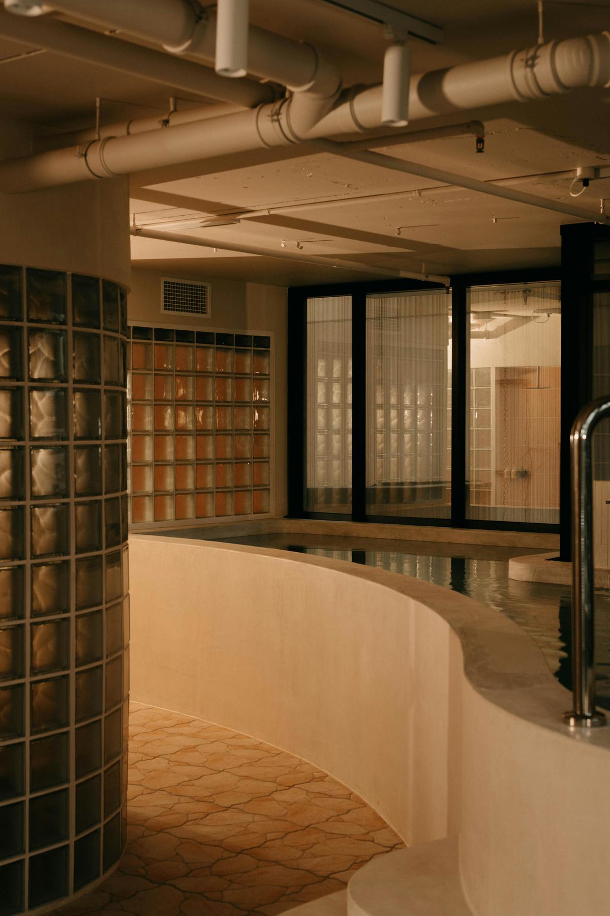 Mineral Bathhouse