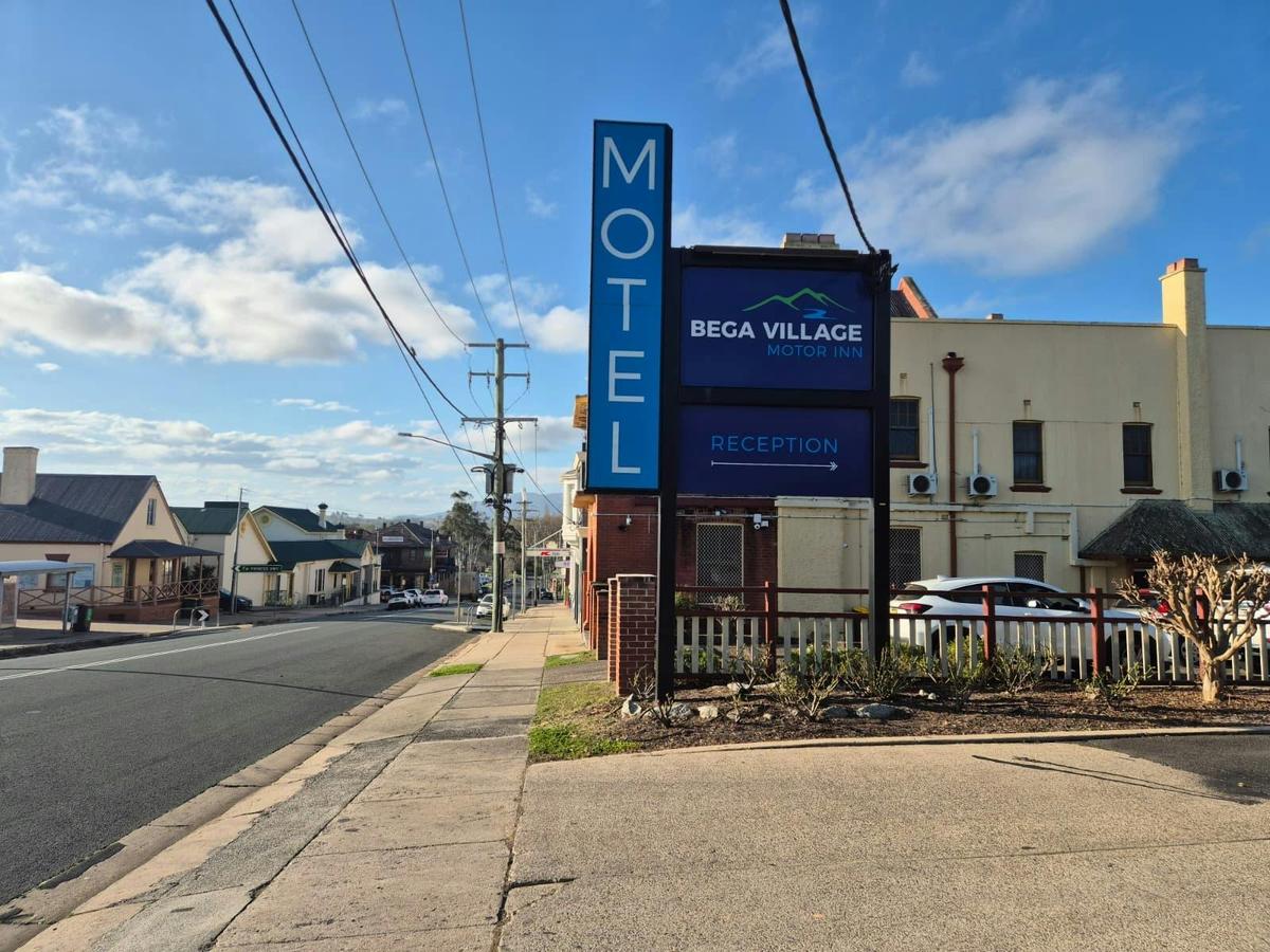 ega Village Motor Inn – Reception Sign