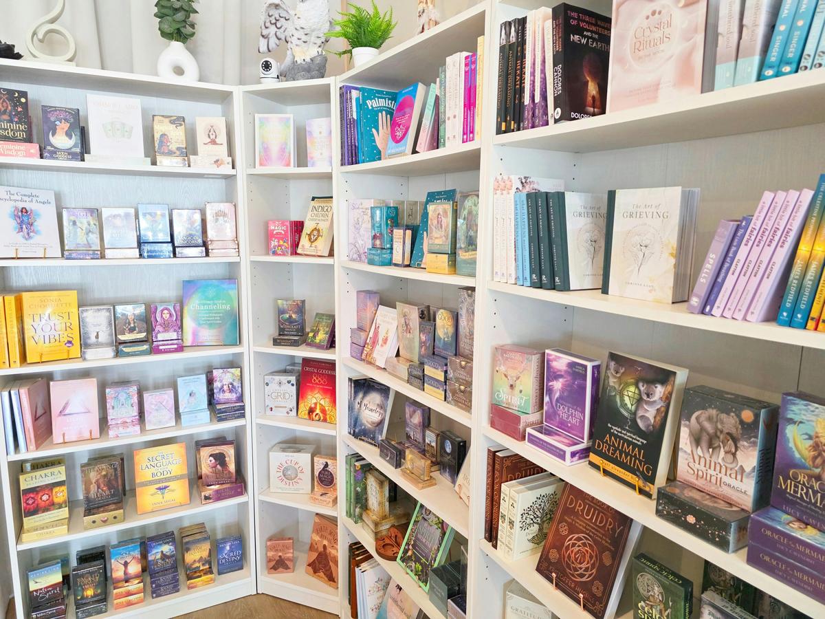 Spiritual Books, Tarot, Oracle and Affirmation Cards