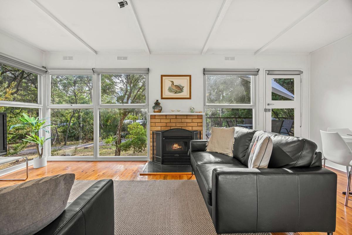 wattletree cottage Lounge