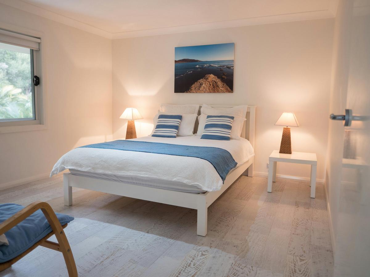 Bedrooms that look out over the beach