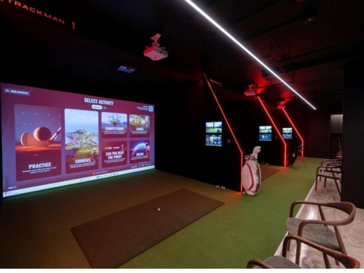 Trackman Bays