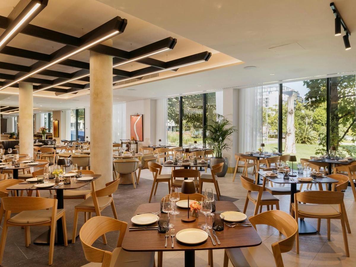 Fico Carlton Restaurant