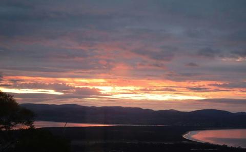 4 Seaview Devil - Mt Rumney Escapes