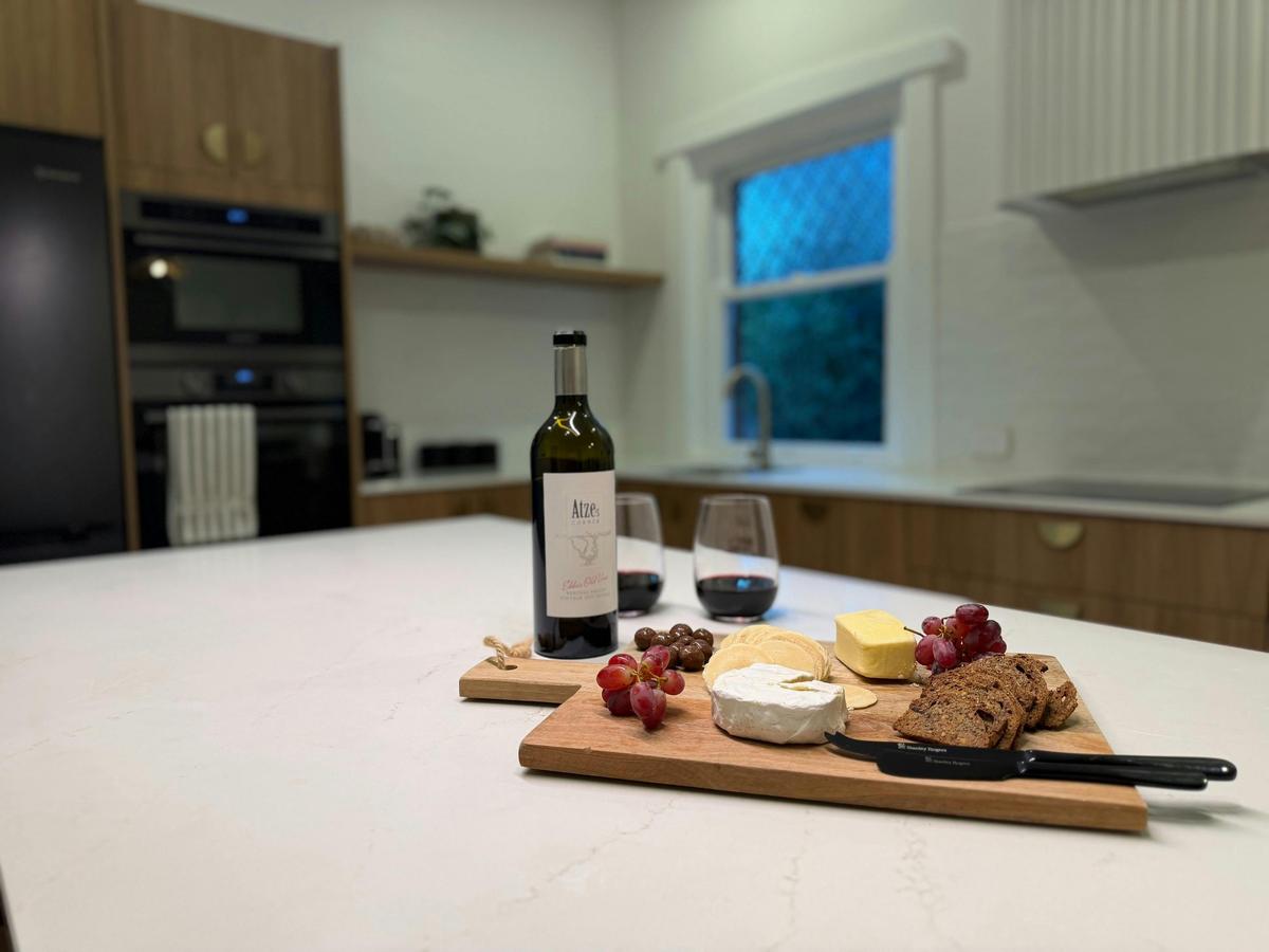 Kitchen / Dining