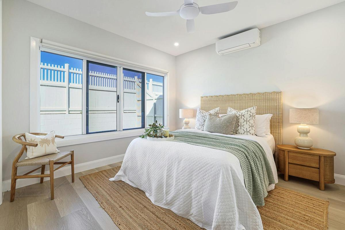 Bargara Holiday Rentals - Bargara - Basalt Beach House