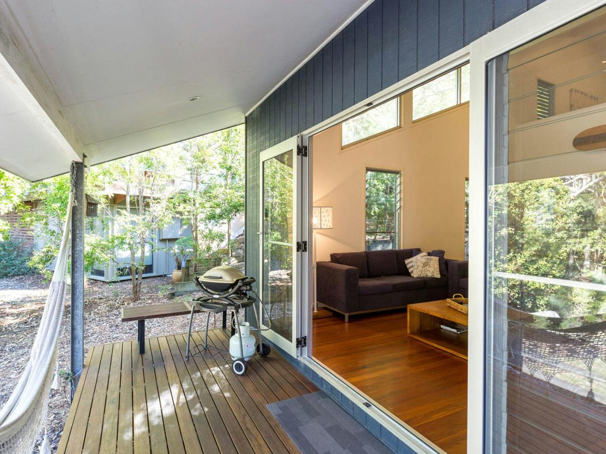 Boathouse 1 by Experience Jervis Bay