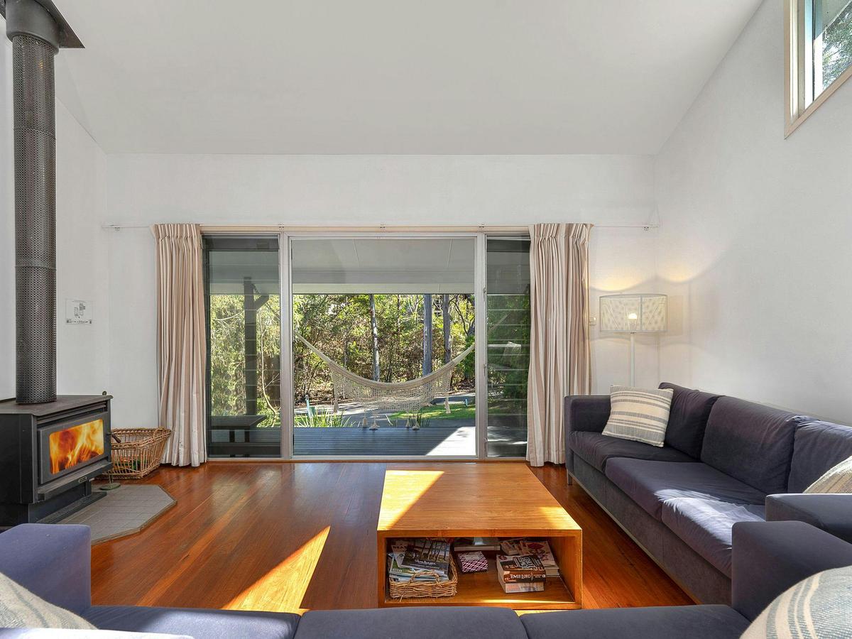 Boathouse 1 by Experience Jervis Bay