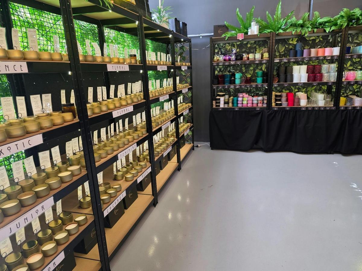 A large range of candle, vessel and fragrance choices forms part of the experience.