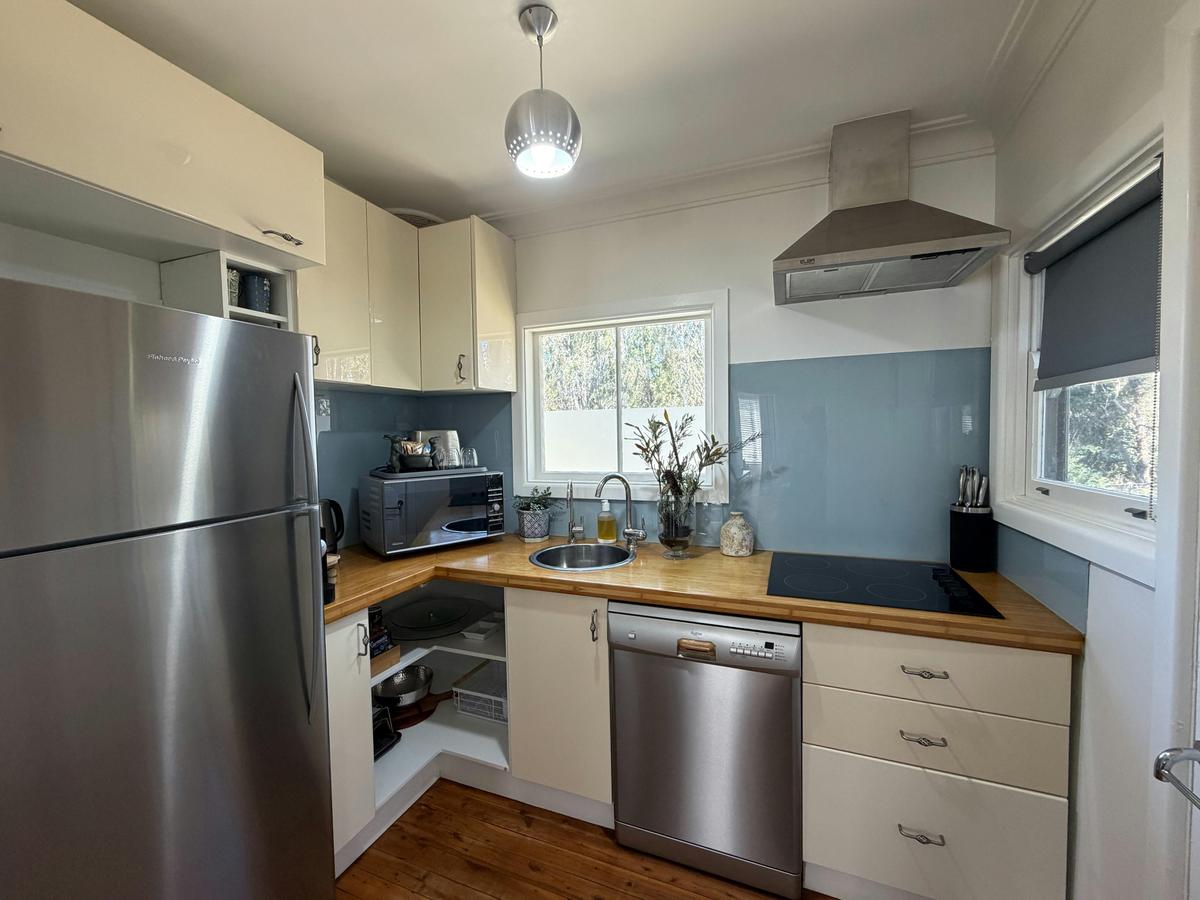 Fully equipped kitchen with ovens, dishwasher, coffee machine and tea/coffee/biscuits/muesli/milk