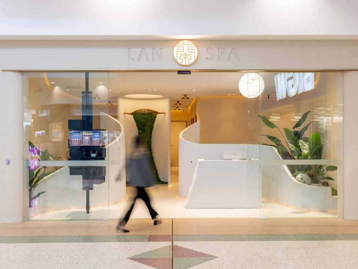 Welcome to Lan Spa — your destination for relaxation, wellness and self-care.