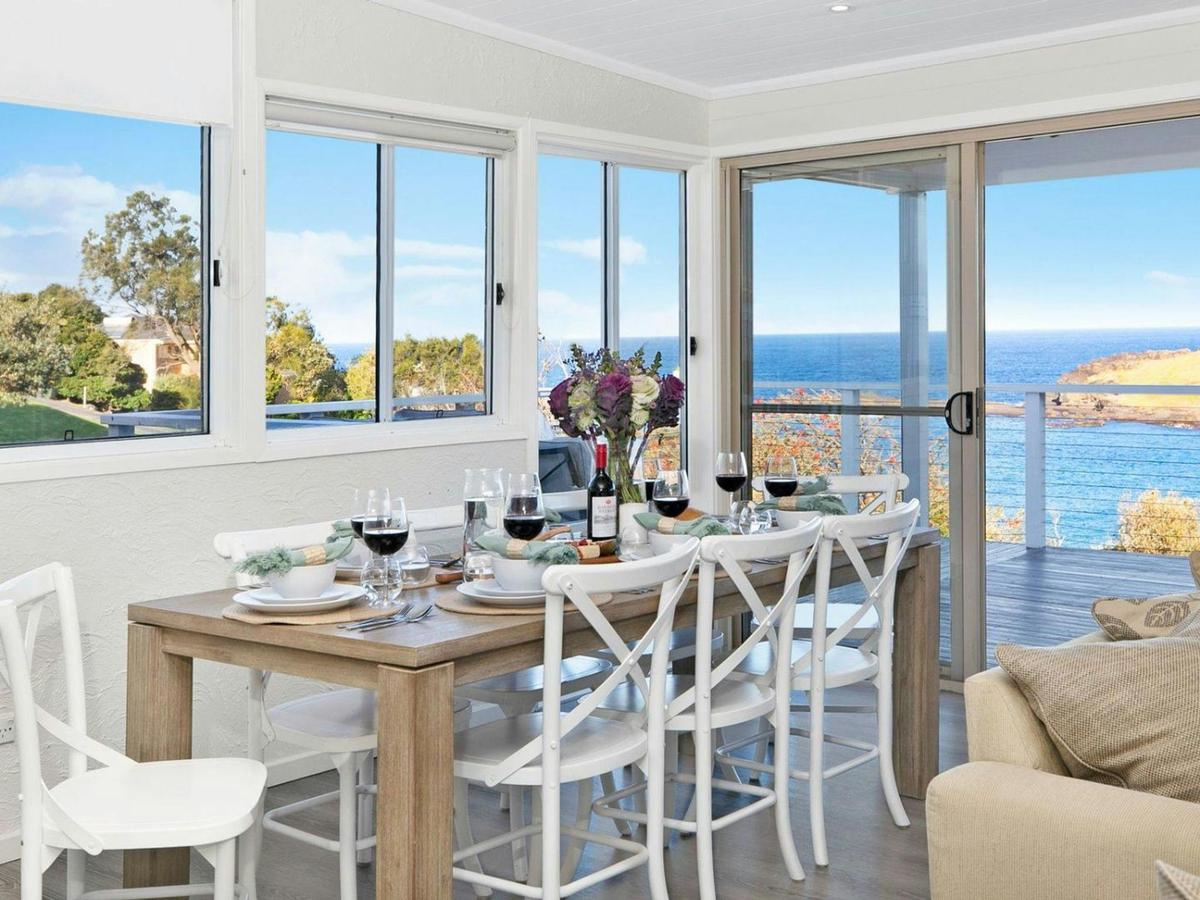 Beachview | Dine with a view | Entertain friends in style