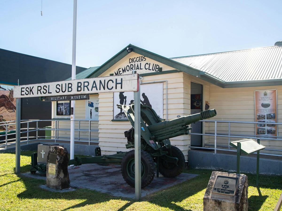 Experience Somerset- Esk RSL Military Museum