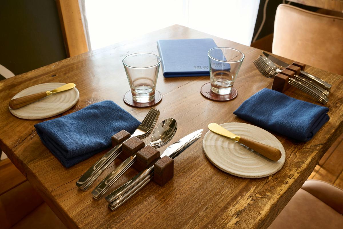 Table setting
