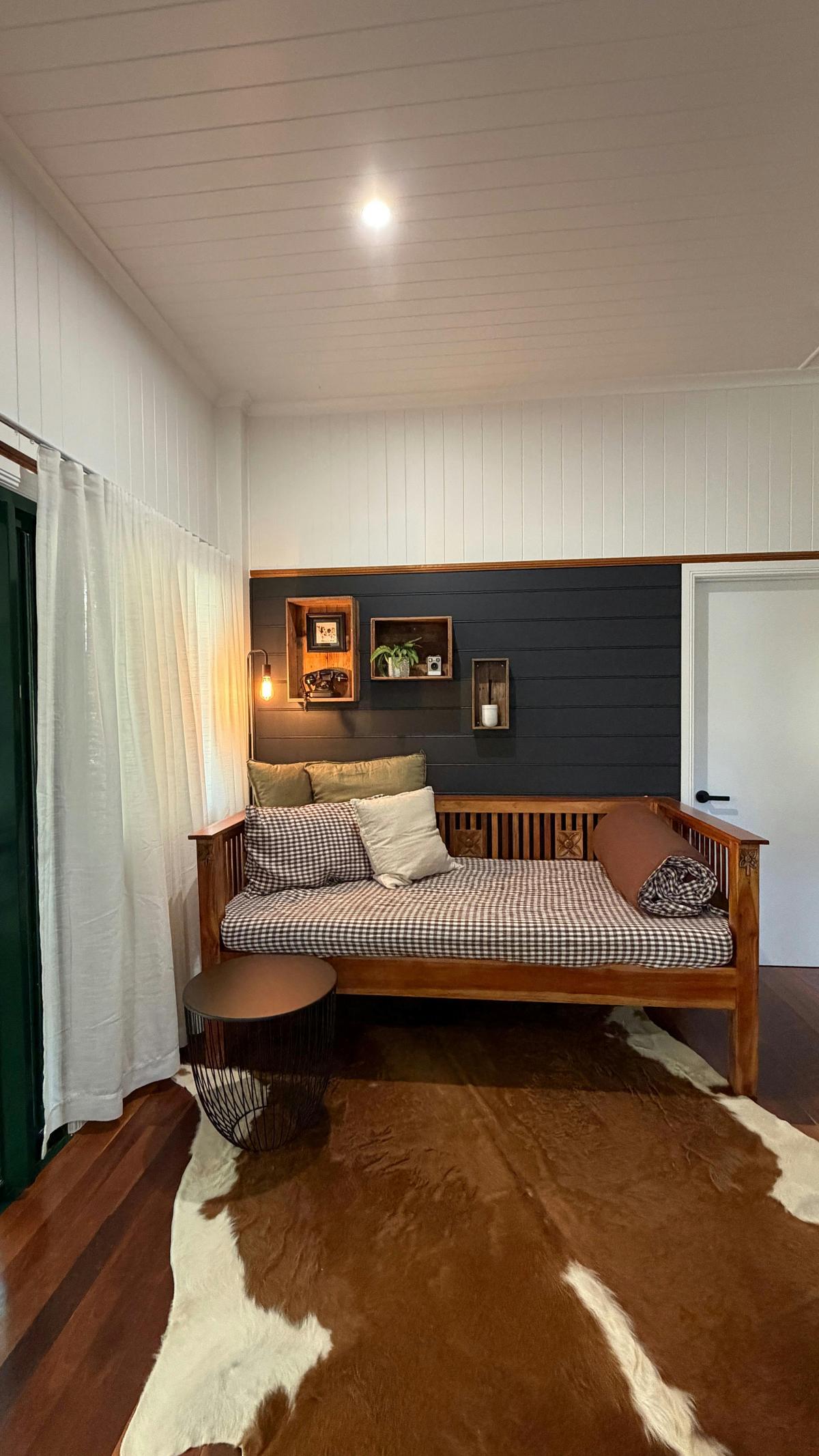 Daybed or single bed