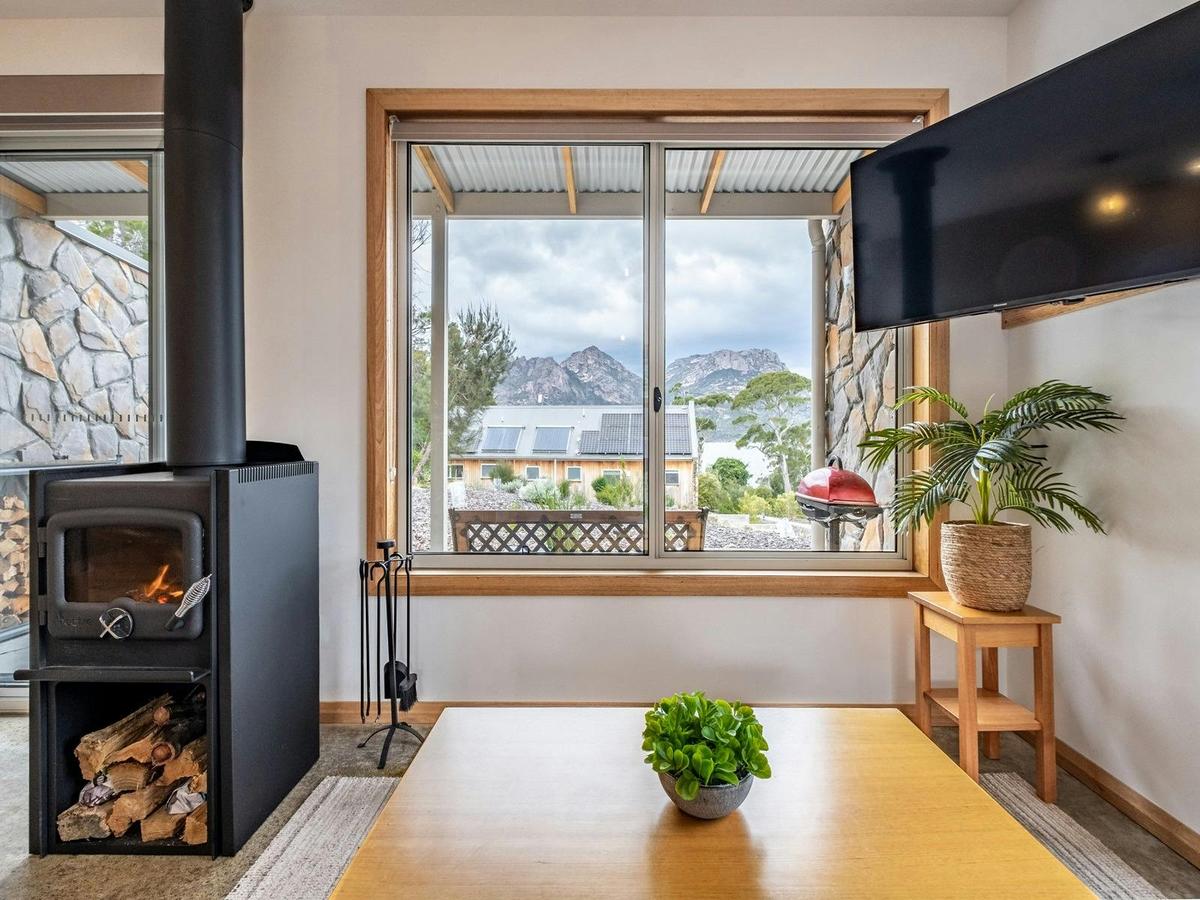 Freycinet Stone Studio 7