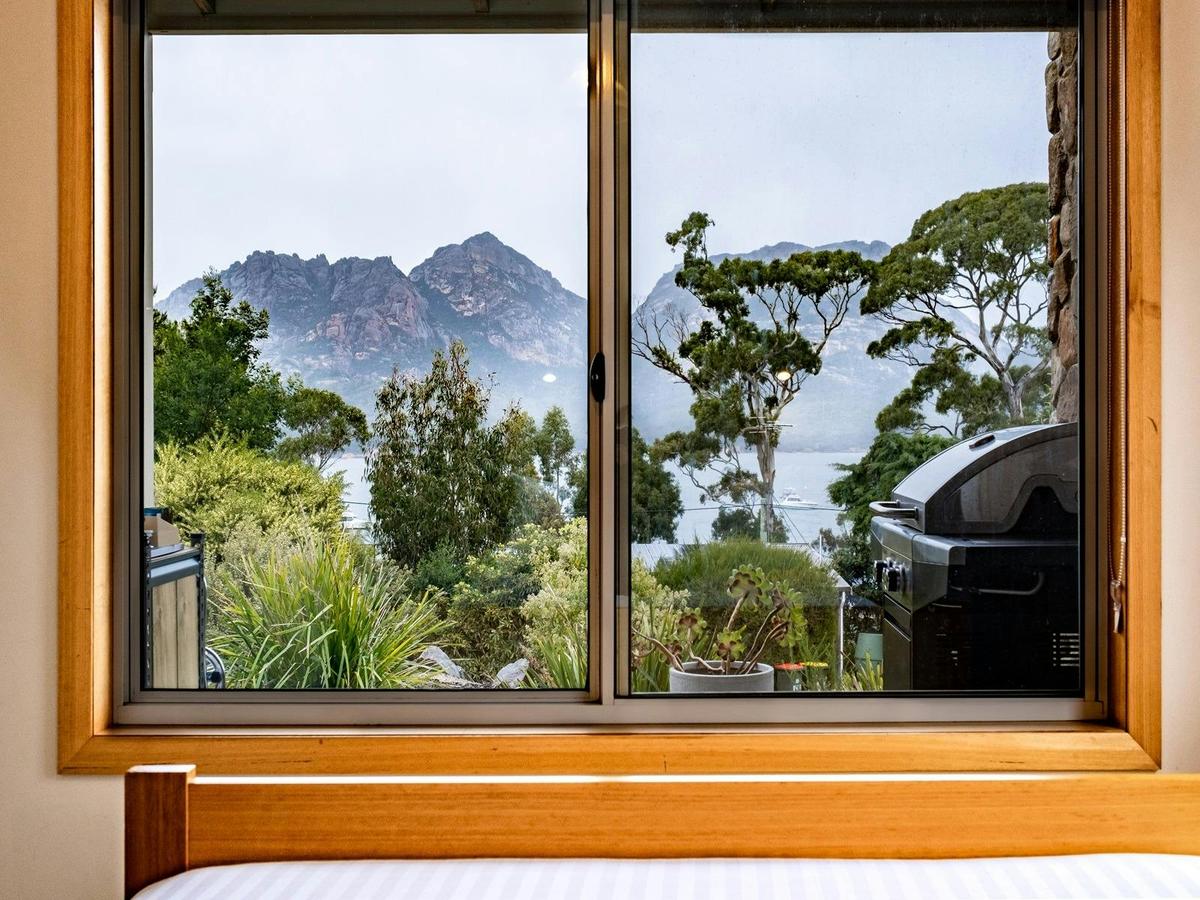 Freycinet Stone Studio 5