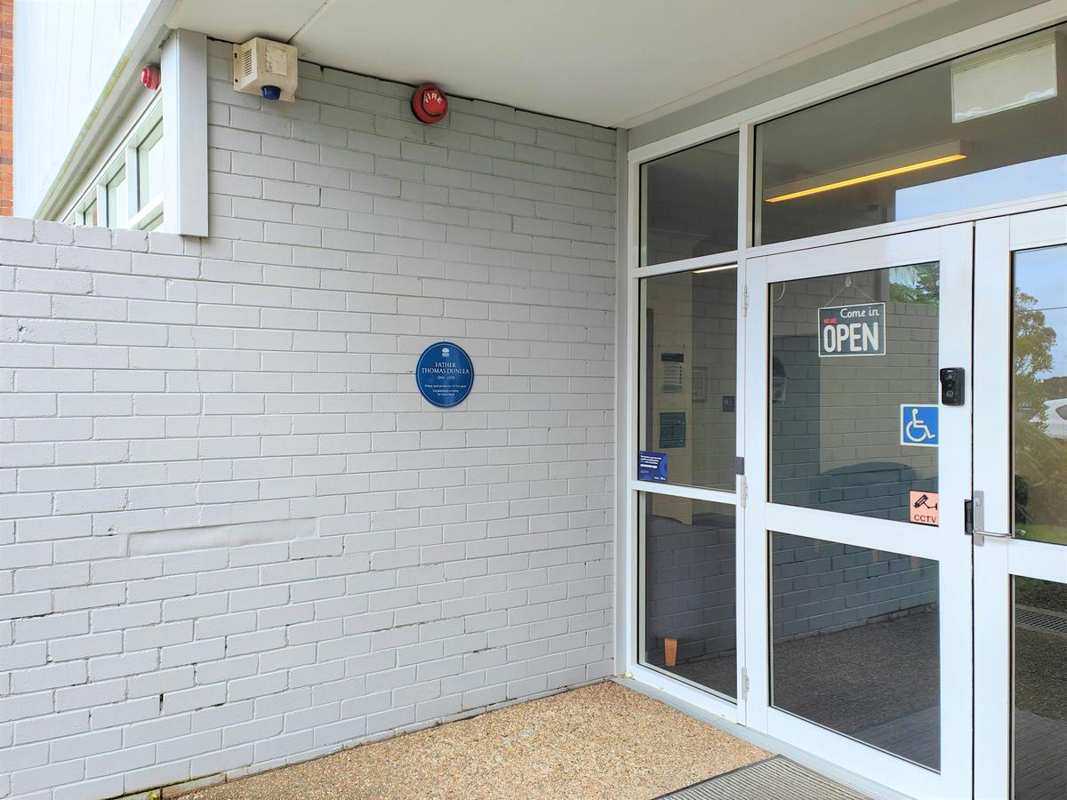 Dunlea Centre blue plaque