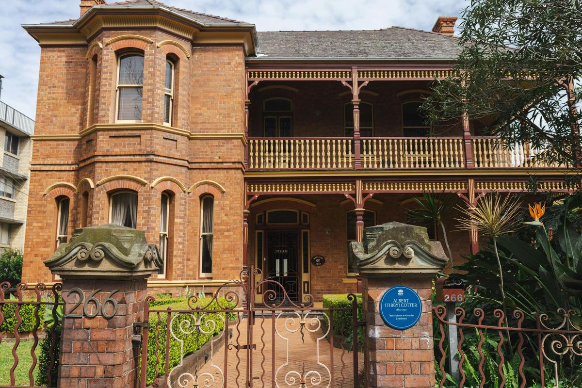 Monteith blue plaque