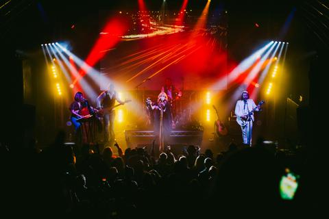 Back to the Mac: The Fleetwood Mac Experience