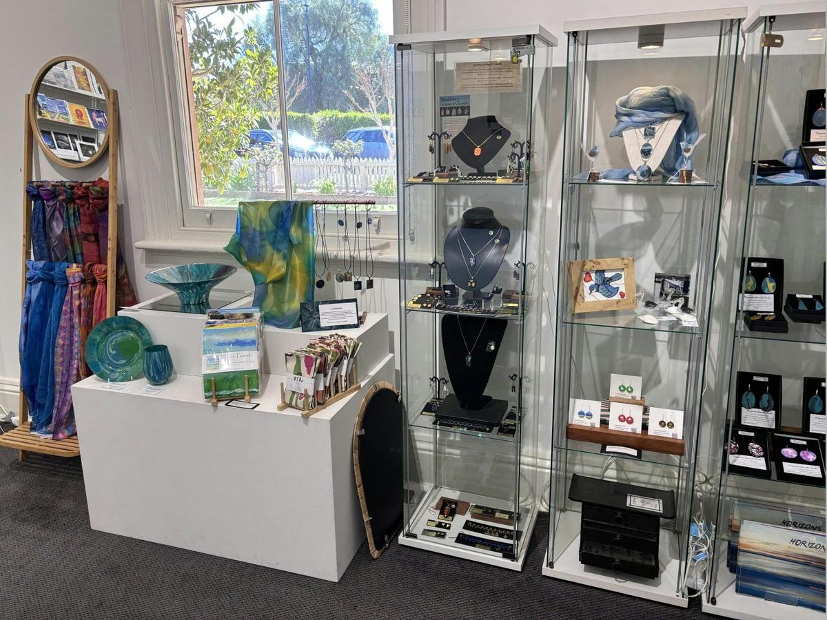 The Stationmaster's Art Gallery reception area