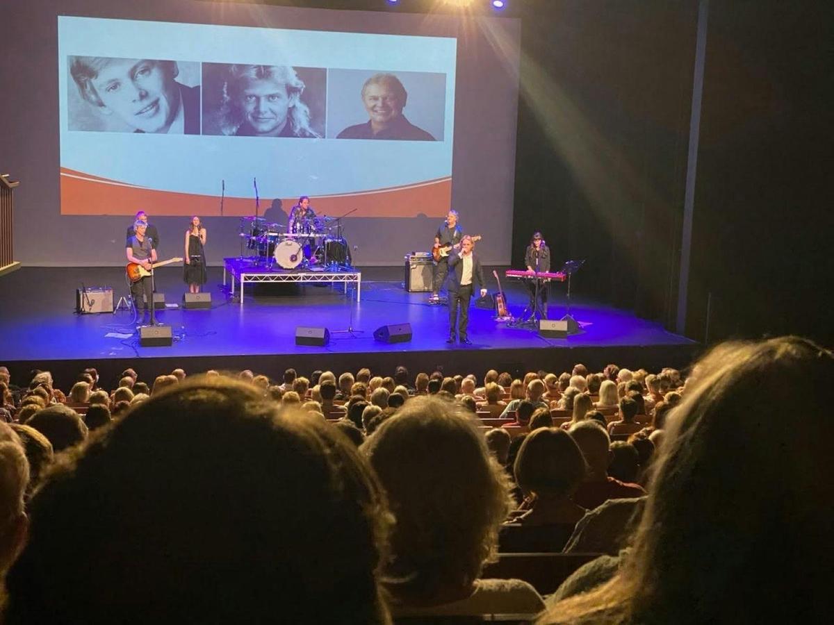 John Farnham Tribute Show