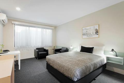 Economy Queen Room