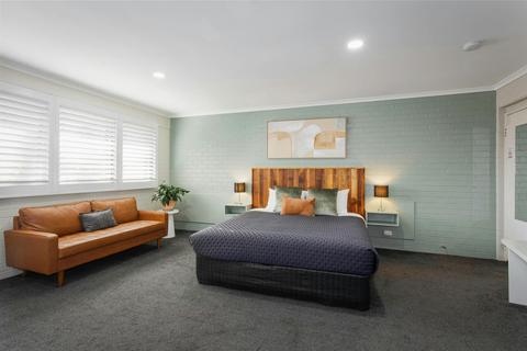 Superior King with Kitchenette