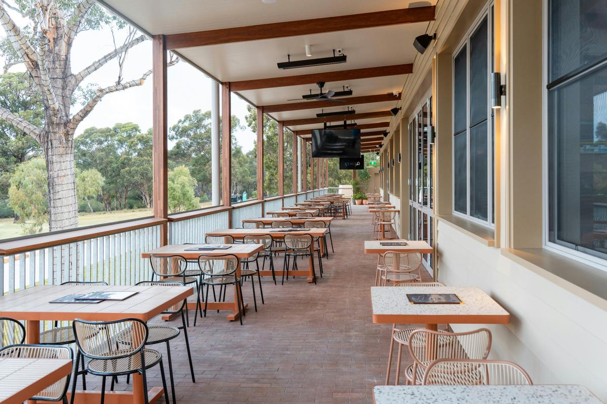Golf Verandah