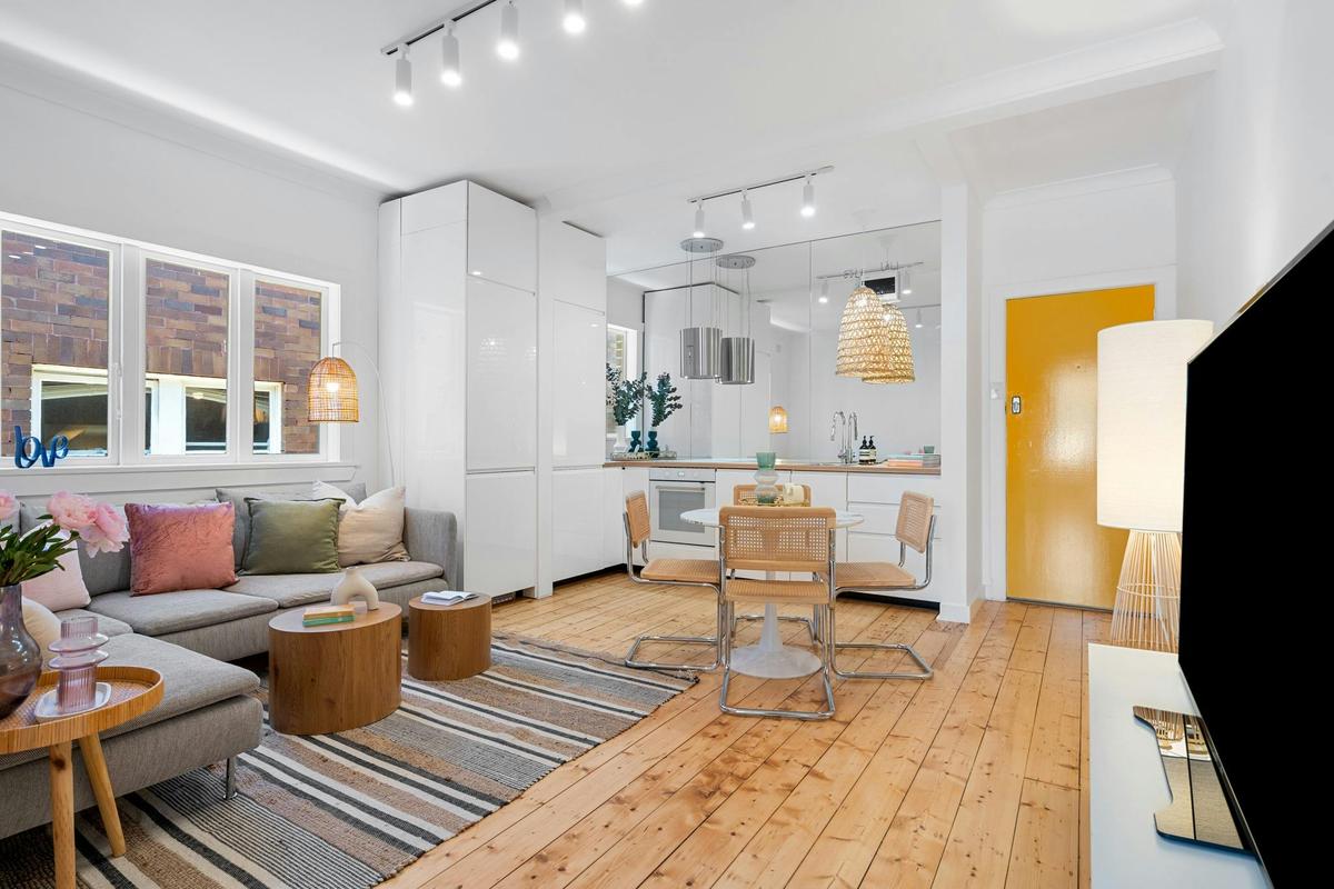 Two-bedroom Bondi Beach apartment with spacious open-plan living and dining