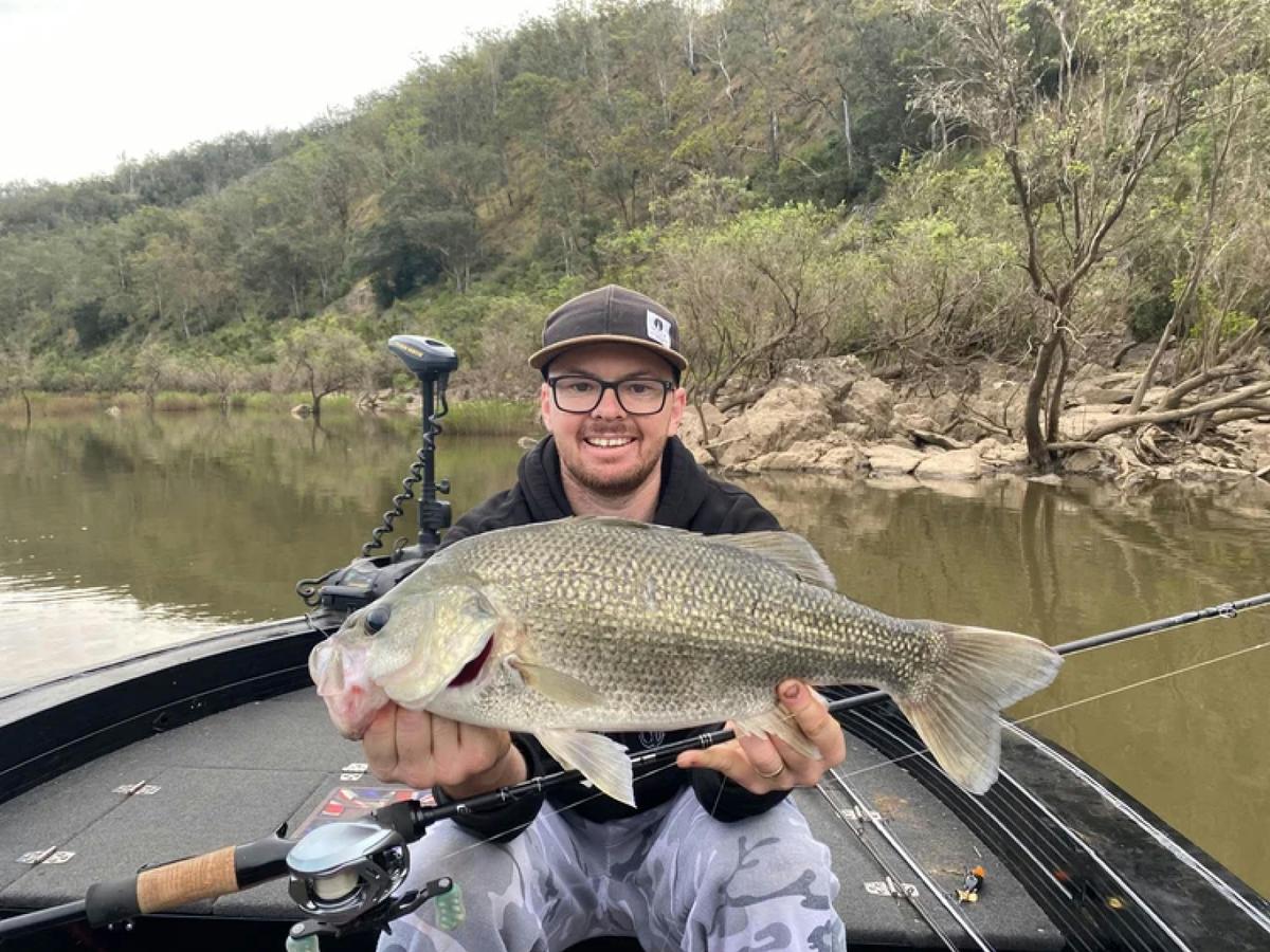 Fishing with Jollip Guiding
