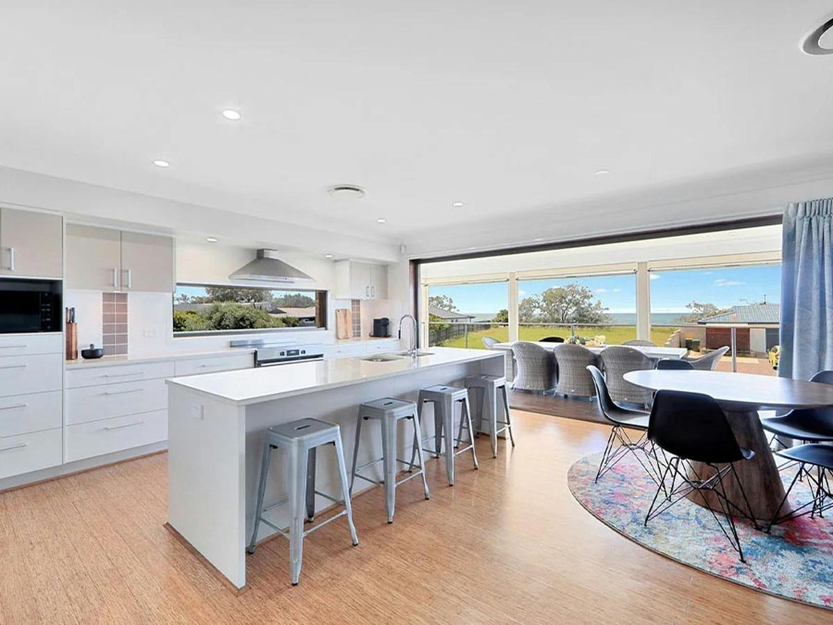Bargara Holiday Rentals - Bargara - Nudibranch House