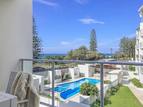 Bargara Holiday Rentals - Bargara - Dwell at 40