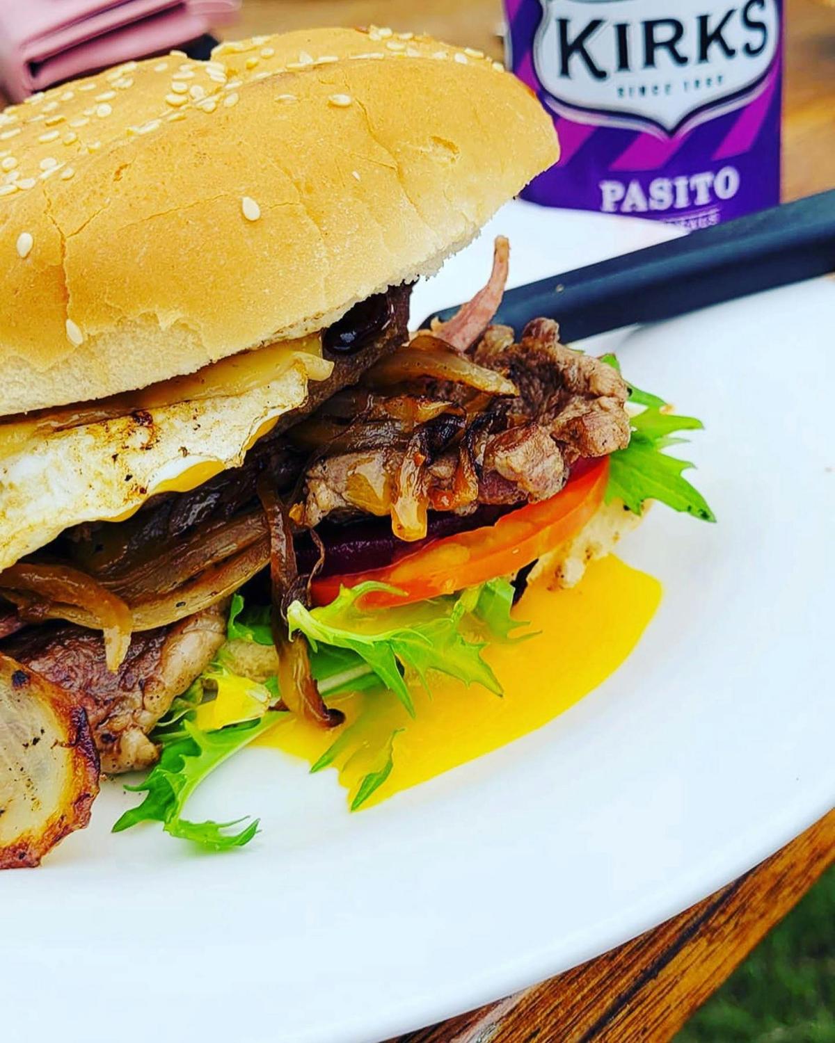 Somerset Dam General Store - Burger