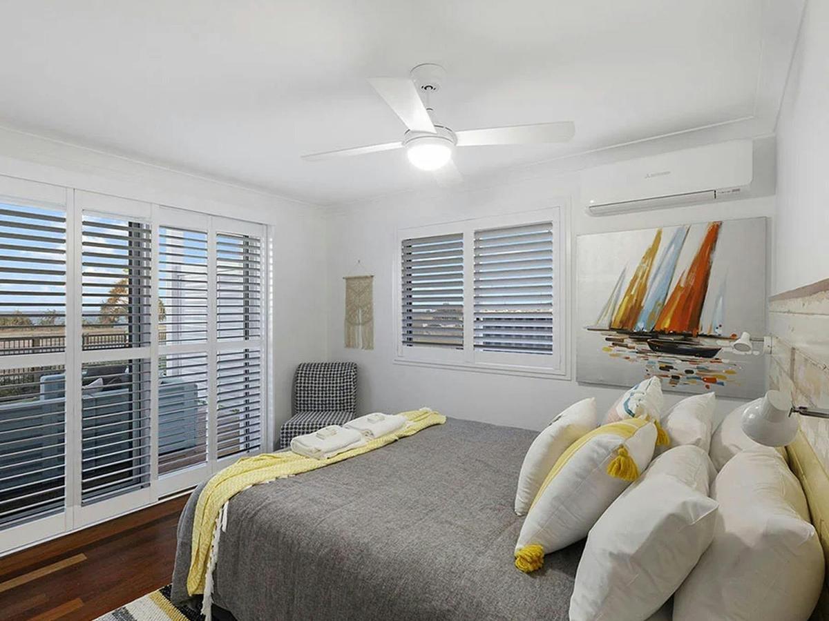 Bargara Holiday Rentals - Quirky Black Shack