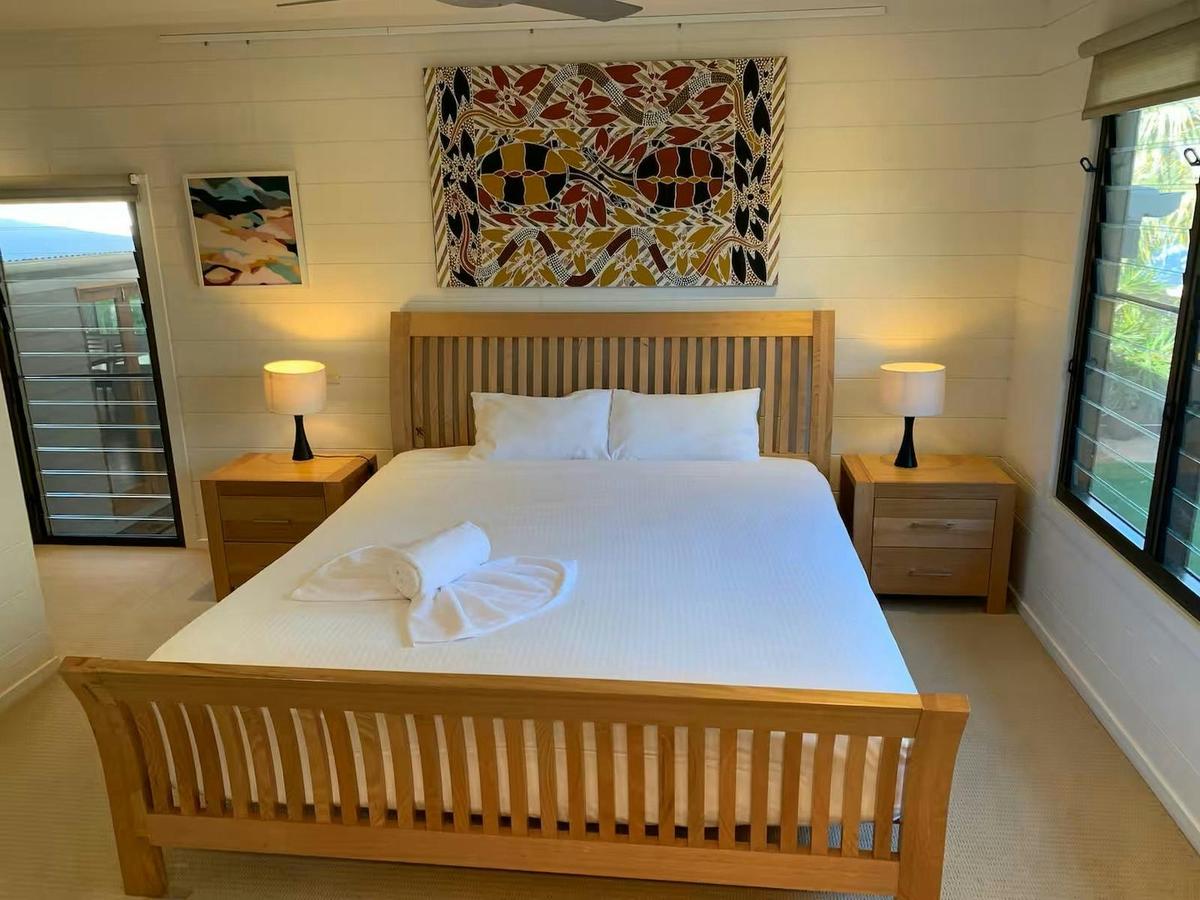 Bargara Holiday Rentals - Bargara - Archies Beach Abode