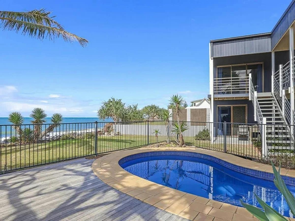 Bargara Holiday Rentals - Bargara - Driftwood