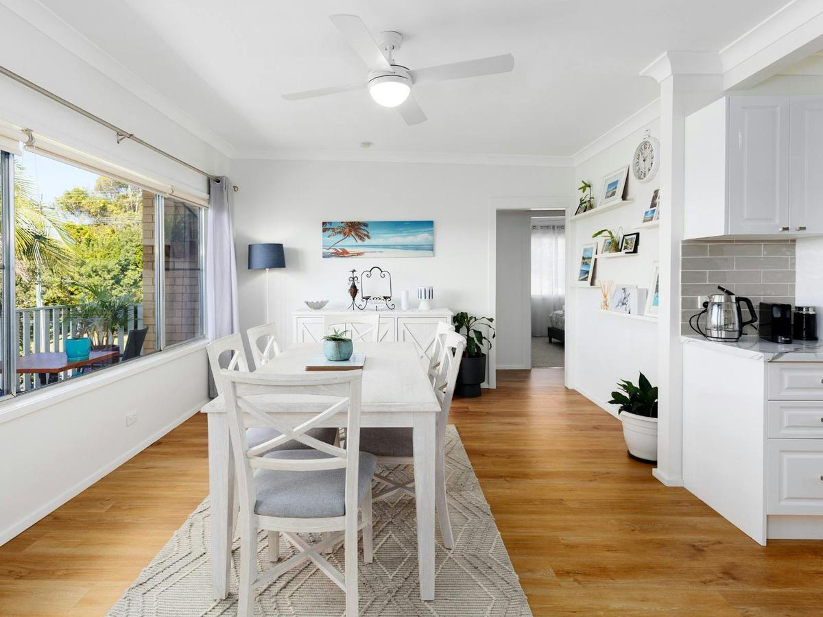 Enjoy your meals with a view of the Nambucca River