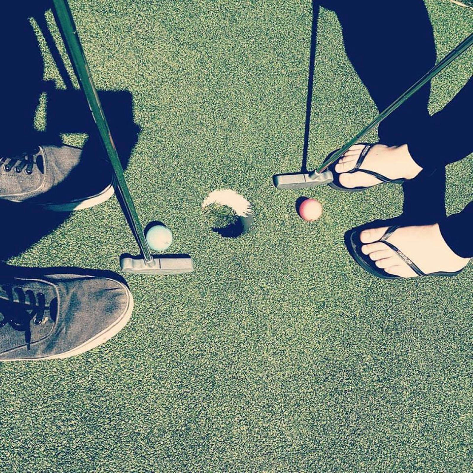 Make a date mini golf