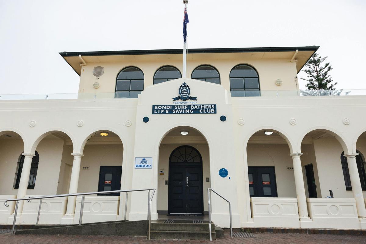 Bondi Surf Bathers Life Saving Club blue plaque