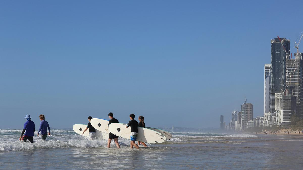 Surfing International Surf School