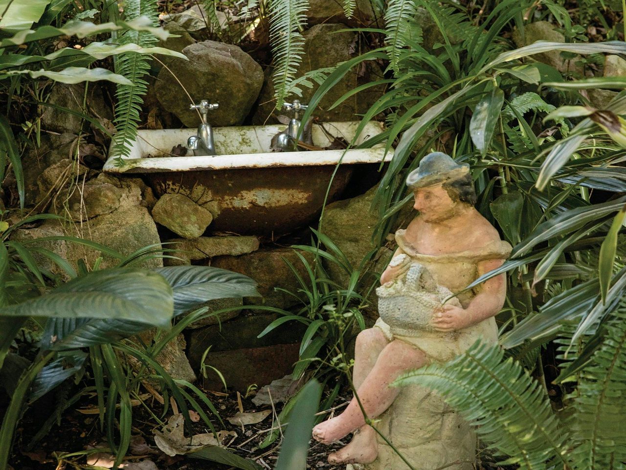Wendy Whiteley's Secret Garden, Lavender Bay