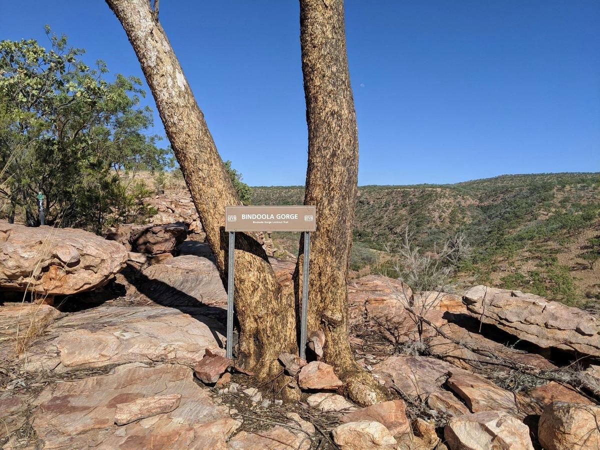Bindoolaborge Sign
