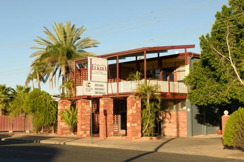 Elkira Court Motel