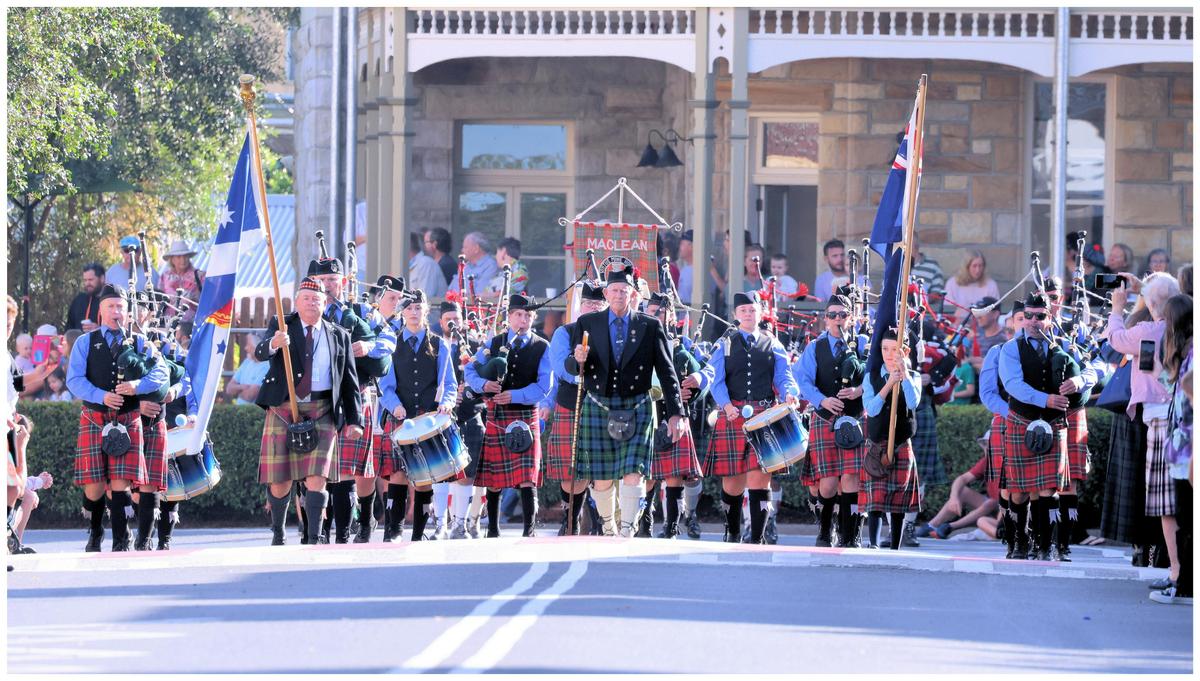 Pipe Bands On Parade