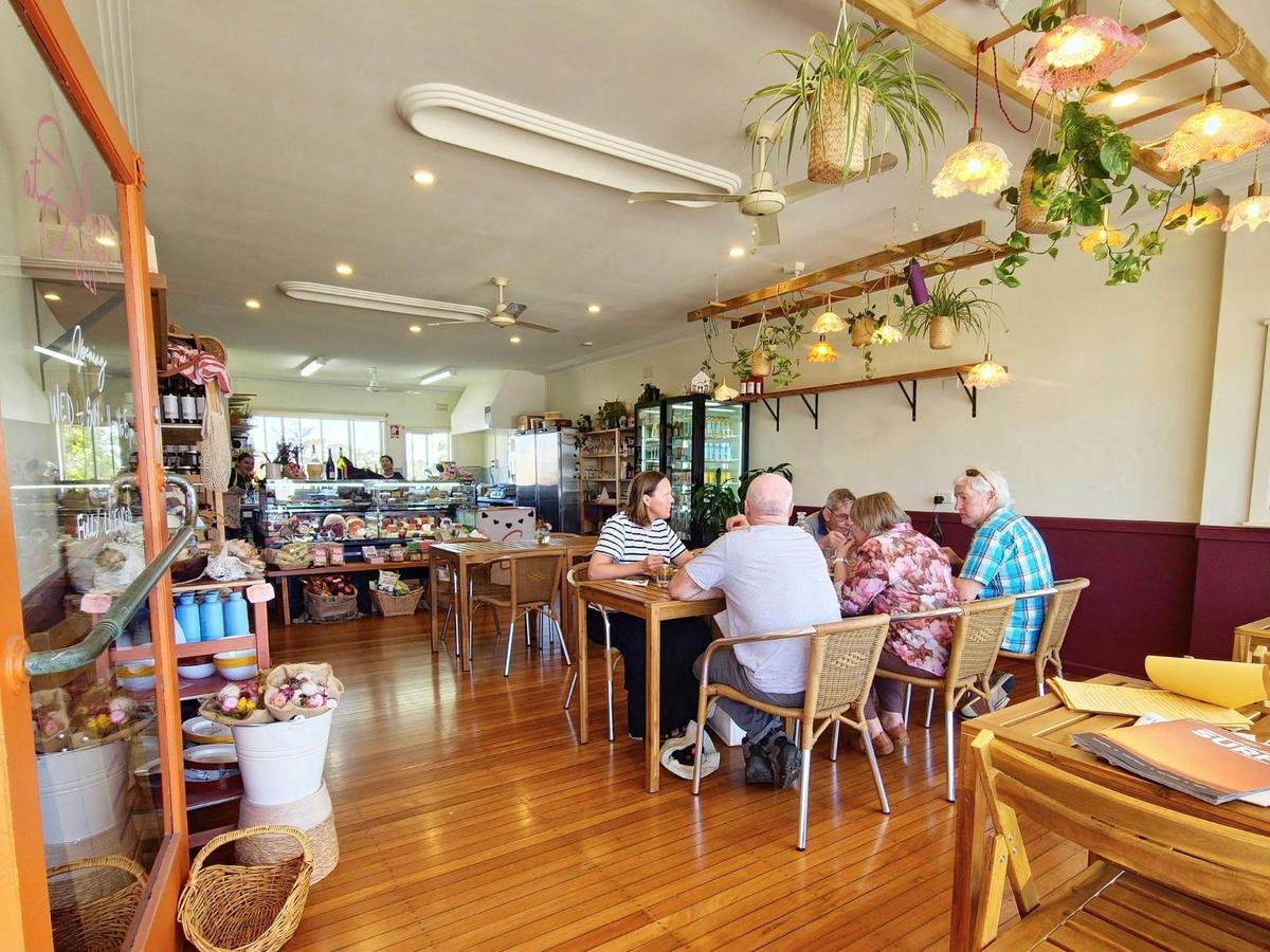 Relax over lunch or aperitivo in a bright deli surrounded by speciality food, plants and warm decor.